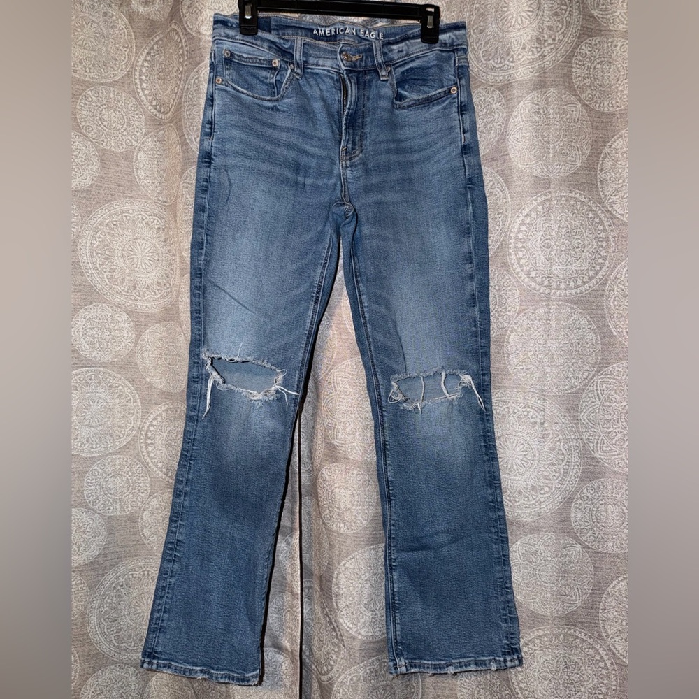 American Eagle Women's 90s Bootcut Distressed Jeans